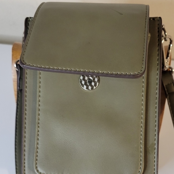 Melie Bianco Jesse Bianco Vegan Leather Crossbody Bag - Picture 8 of 9